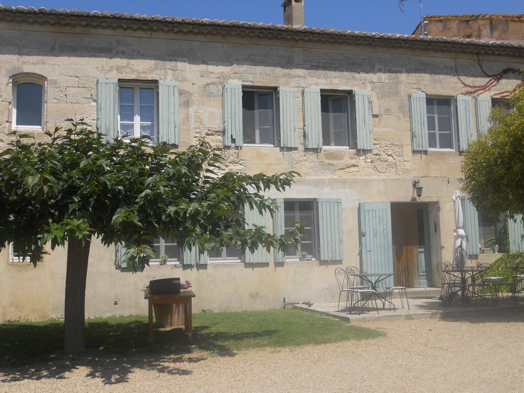 Mas Petit Prince Bed and Breakfast Arles Esterno foto