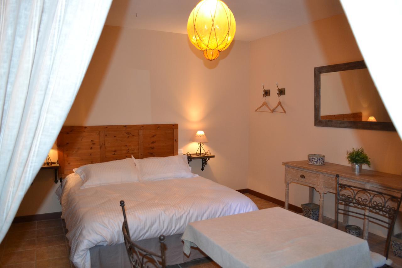 Mas Petit Prince Bed and Breakfast Arles Esterno foto